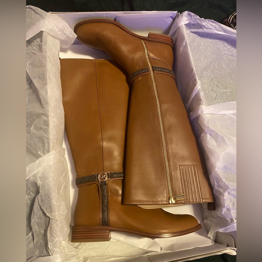 Michael Kors Mindy Leather and Signature Logo Trim Boot - Picture 4 of 6